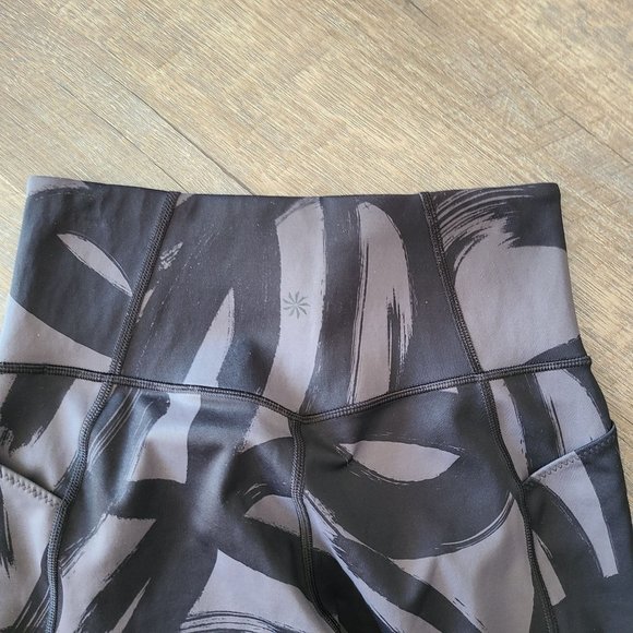 Athleta US Women's Size Small Tenacity 7/8 Tight Leggings Black Gray Athletic - Picture 5 of 11